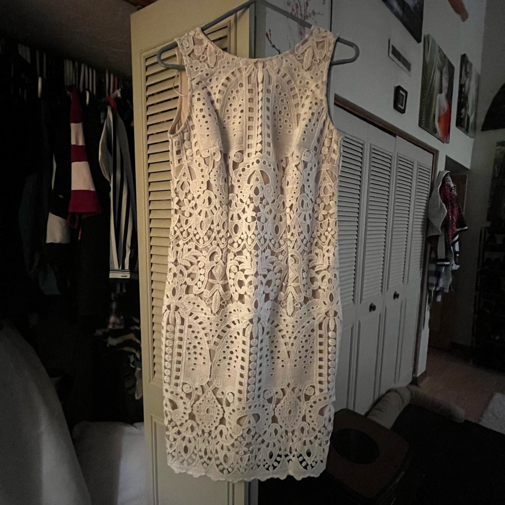 Liz Claiborne cream sleeveless dress